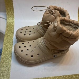 Tan Winter Croc booties